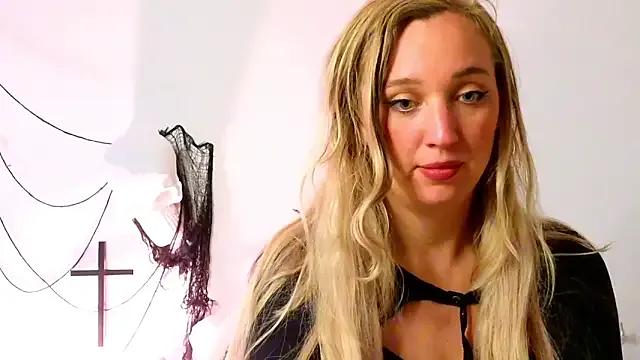 Stellapower on StripChat