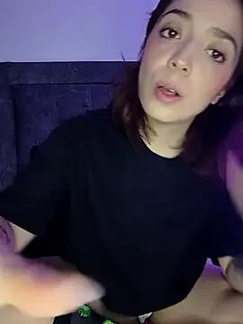 summi10 on StripChat