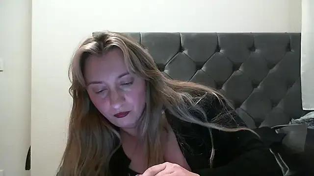 SusanCurt on StripChat