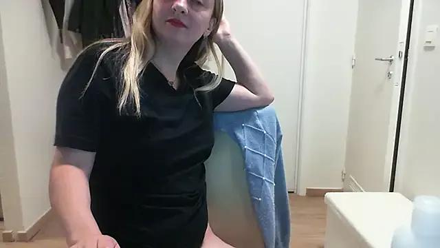 SusanCurt on StripChat