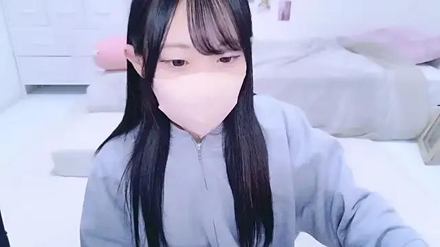 Suzu_ch_xx on StripChat