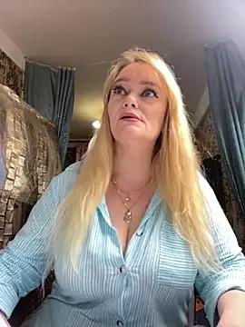 Sweet-blonde on StripChat