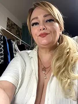 Sweet-blonde on StripChat