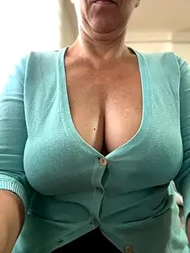 sweetmystery1 on StripChat