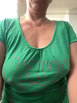 sweetmystery1 on StripChat