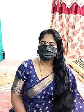 tamil-aunt on StripChat