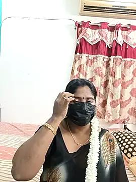 tamil-aunt on StripChat