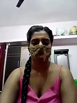 Tamil-Meenu12 on StripChat
