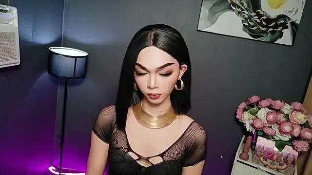 ThaliaWintour — CUM SHOW WHILE RIDING DILDO