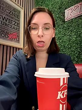 The_Snowwhitee on StripChat