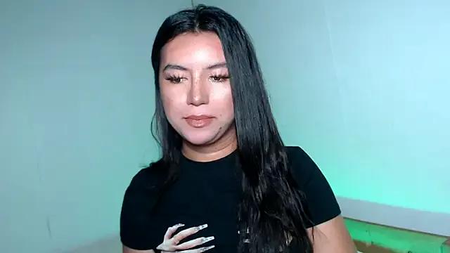 thinker_belle on StripChat