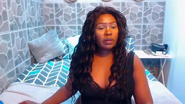 THREEHOLESPLEASURE99 on StripChat