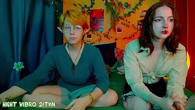 TrickyKitsune on StripChat