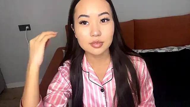 Ur_neighbor_Kira on StripChat