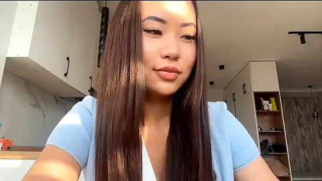 Ur_neighbor_Kira on StripChat