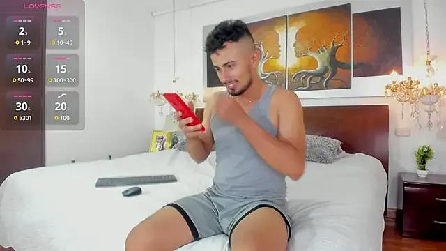 Valentiinoss on StripChat