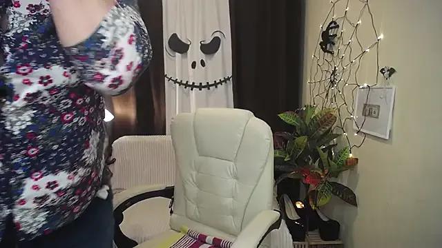 VestaWoody on StripChat