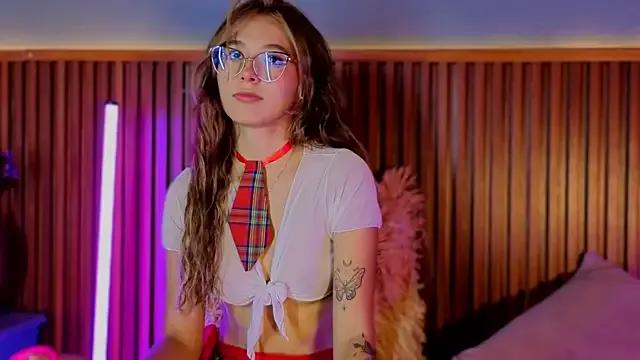 VictoriaSpark on StripChat