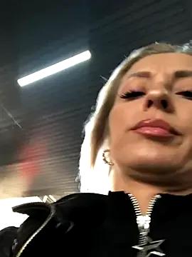 VikaBunny1 on StripChat