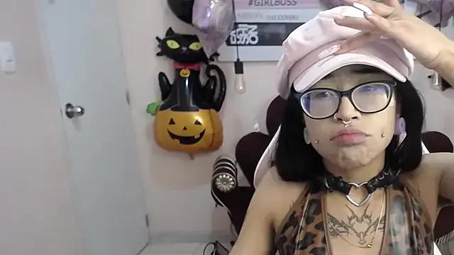 Violetta_Suky on StripChat
