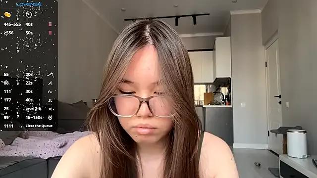 Wow_Akemi on StripChat