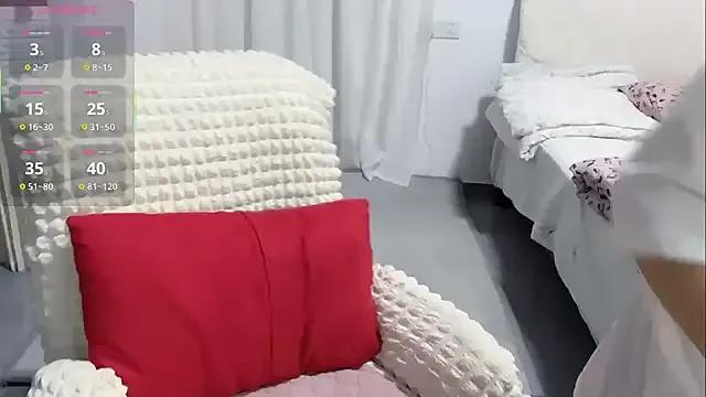 Xiaoyue-2025 on StripChat