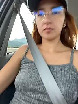 Yelaine on StripChat