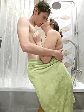 yourfavcouple_ on StripChat