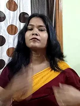 yoursweety09 on StripChat