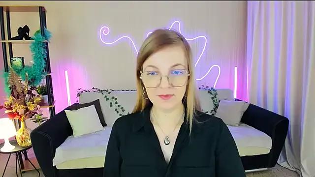 YourUniverser on StripChat