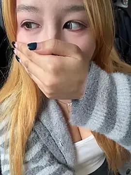 yuki_june on StripChat