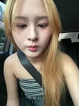 yuki_june on StripChat