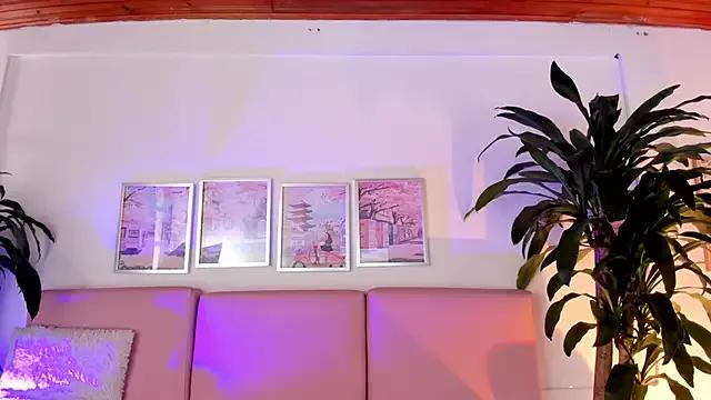 Yumii_sweetgirl on StripChat