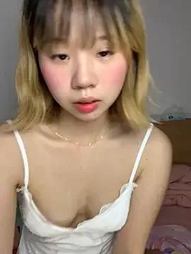zhaomosheng125216 on StripChat