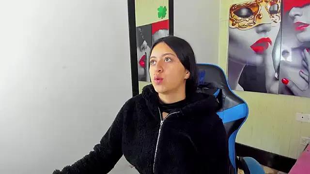 zoe_connor19 on StripChat