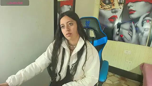 zoe_connor19 on StripChat